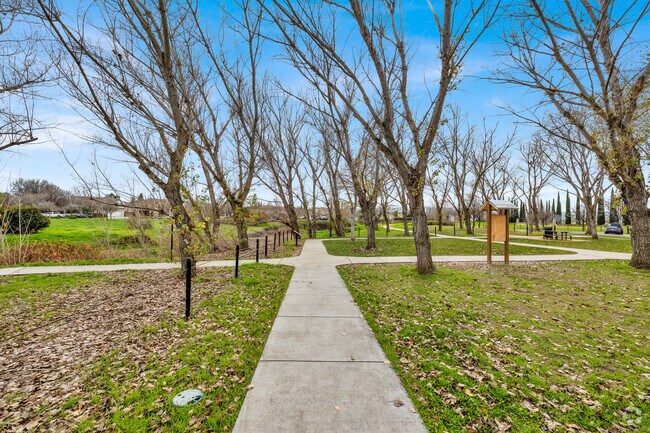 The  City of Mountain House has many trails for it residents to enjoy.