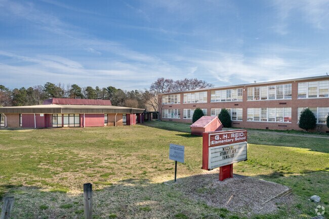 K-5th grade students attend G.H. Reid Elementary School.