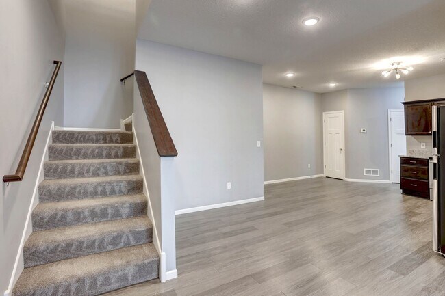 Fox Run Townhomes, Mankato, MN 56001 - photo 5