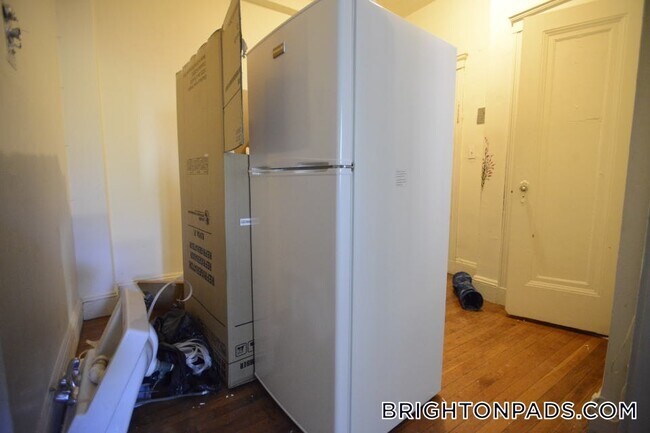 116 Washington St unit 2, Boston, MA 02121 - photo 6