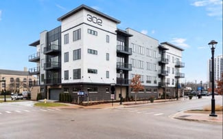 302 W Liberty Dr Unit 204, Wheaton, IL 60187