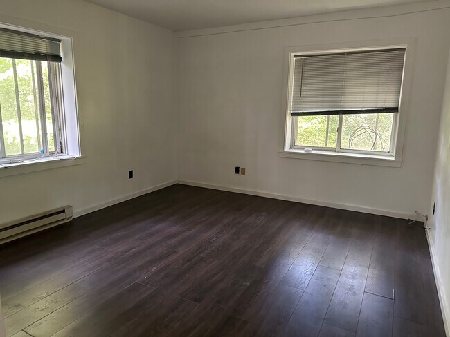 30896 Christopher Way, Dowagiac, MI 49047 - photo 4