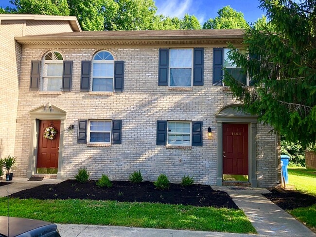 1146 Northwood Loop, Lawrenceburg, KY 40342 - photo 2