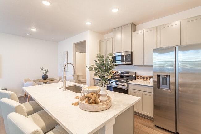 3404 Berg Point unit 36477834, Colorado Springs, CO 80907 - photo 4