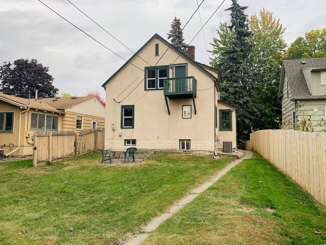 1031 27th Ave SE, Minneapolis, MN 55414 - photo 5