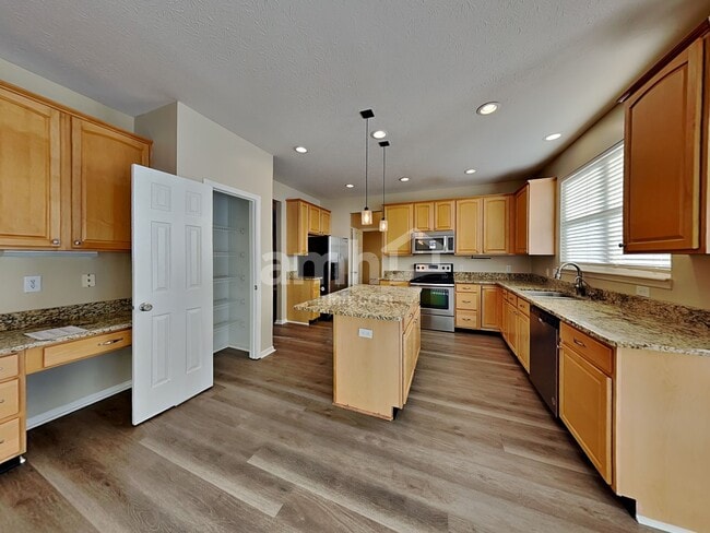 11795 Langham Crescent Ct, Fishers, IN 46037 - photo 3