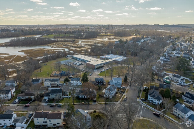 Beechwood Knoll Elementary School in Quincy offer a diverse academic curriculum.