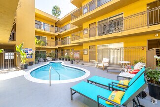 909 N Palm Ave, West Hollywood, CA 90069