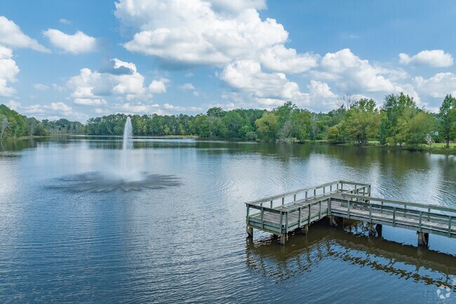 Slade Lake offers relaxation around a serene lake in Edgefield.