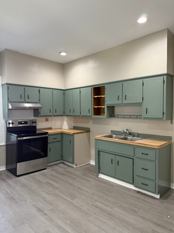 1363 Capouse Ave, Scranton, PA 18509