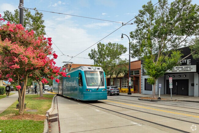 Charlotte's light rail and bus system help Oakview Terrace locals have an easy car free commute.