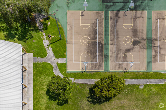 Pine Lake Elementary School has a clean and safe environment for students.