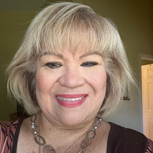 Carmen Colon Real Estate Agent in Orlando, FL