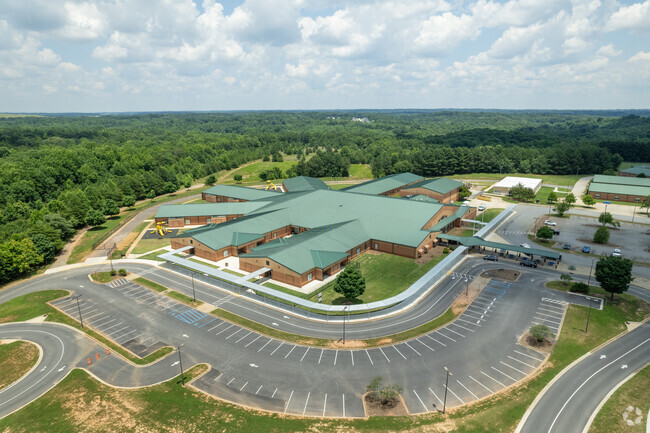Students living in Duncan, SC can attend Berry Shoals Intermediate School.