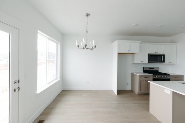 874 N Pugh Ln unit Lot 919, Saratoga Springs, UT 84045 - photo 6