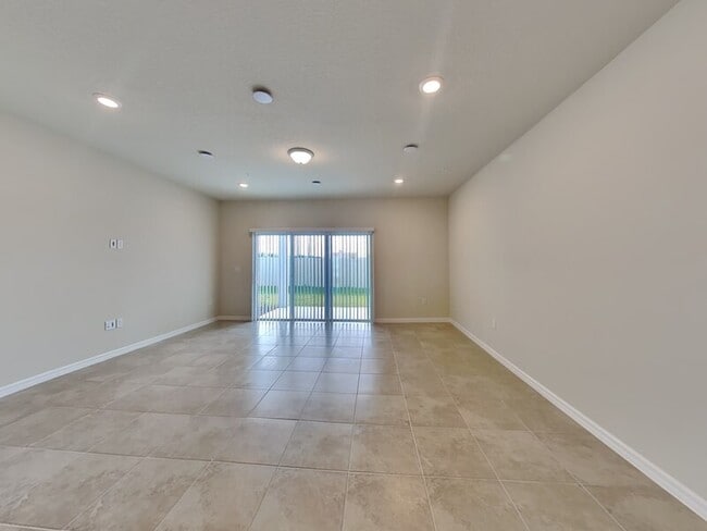 3109 Emerald Acrs Ln, Sanford, FL 32771 - photo 7