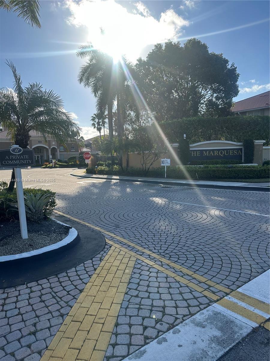 131 SW 117th Ave unit 8208, Pembroke Pines, FL 33025 - photo 1