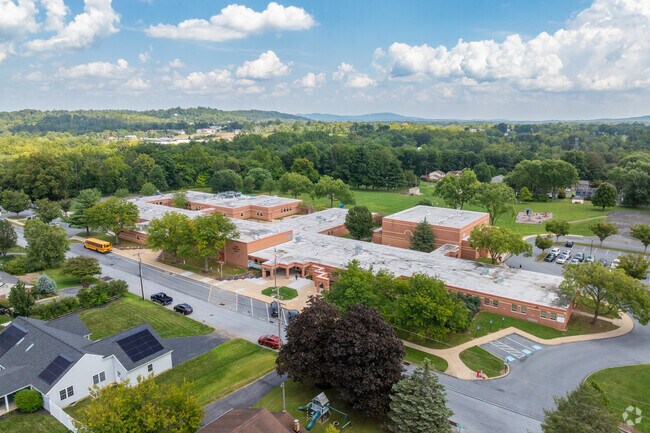 Lorane Elementary School serves around 451 students K-4 in Exeter School District.