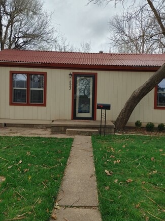823 S Hall St, Stillwater, OK 74074
