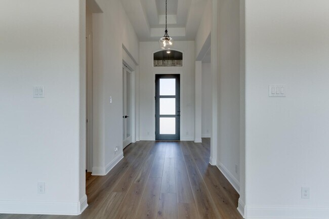 10706 Roe unit 36451370, New Braunfels, TX 78132 - photo 4