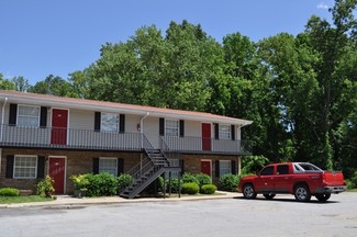 1418 Burgess Dr, Dalton, GA 30721