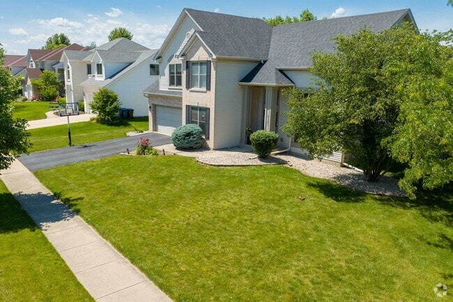 Saddle Creek has beautiful homes with nice landscaping in it's quaint neighborhoods.