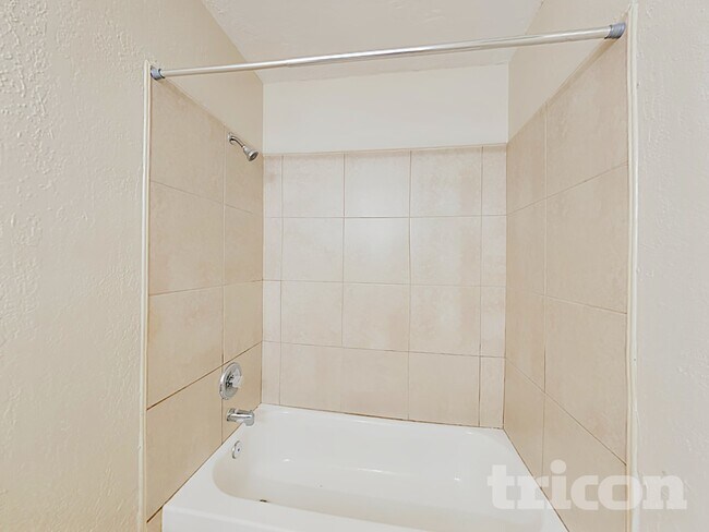 900 Watt Cir, Deltona, FL 32738 - photo 4