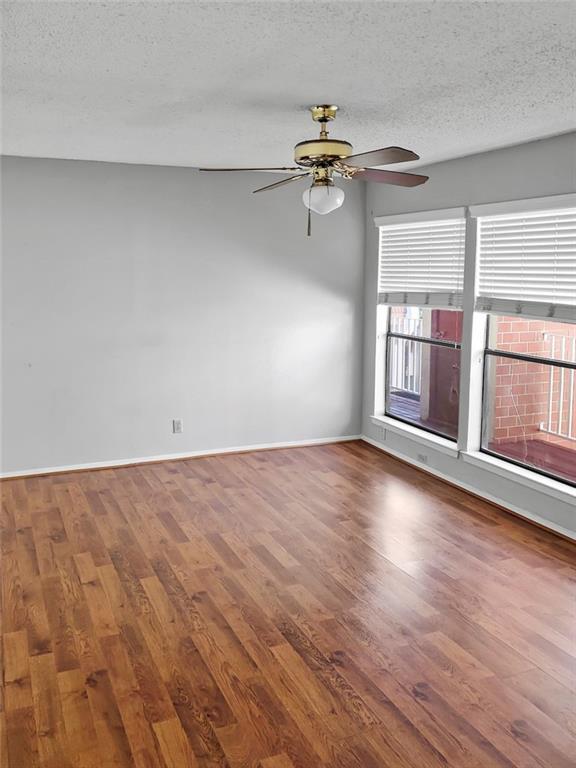 Sunchase unit 302, Austin, TX 78705 - photo 3