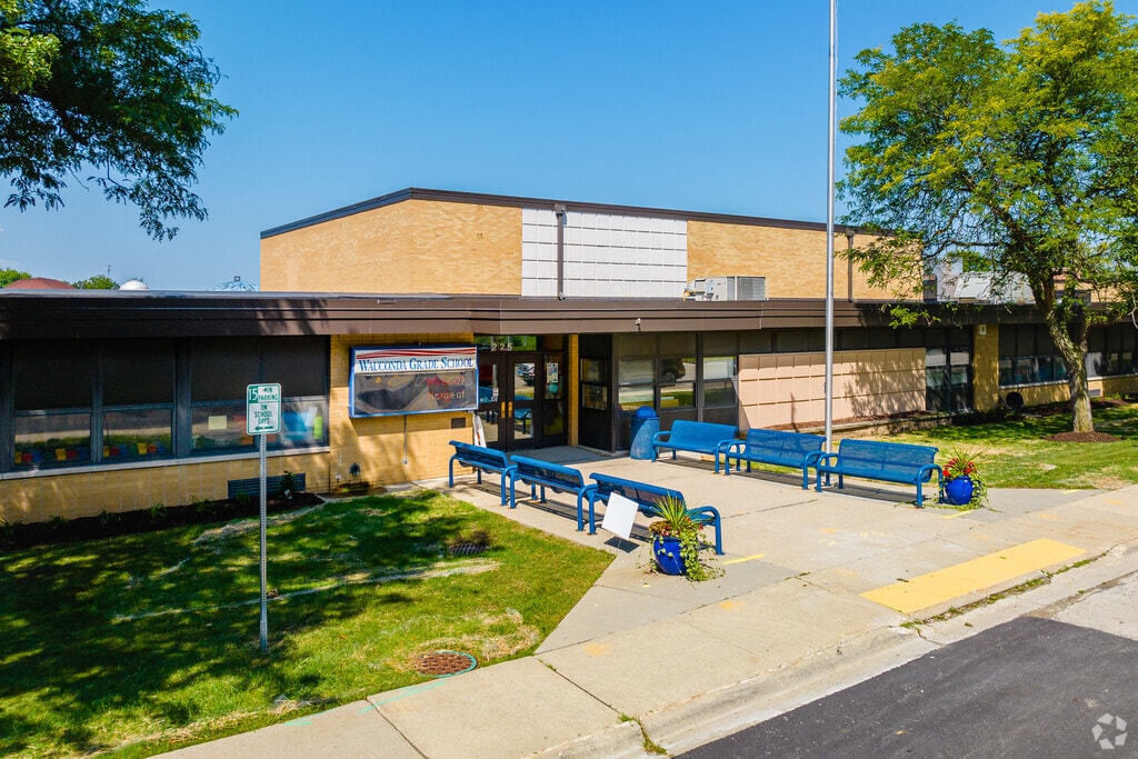 Wauconda Grade School is a well-rated public school serving grades PK and K-5.