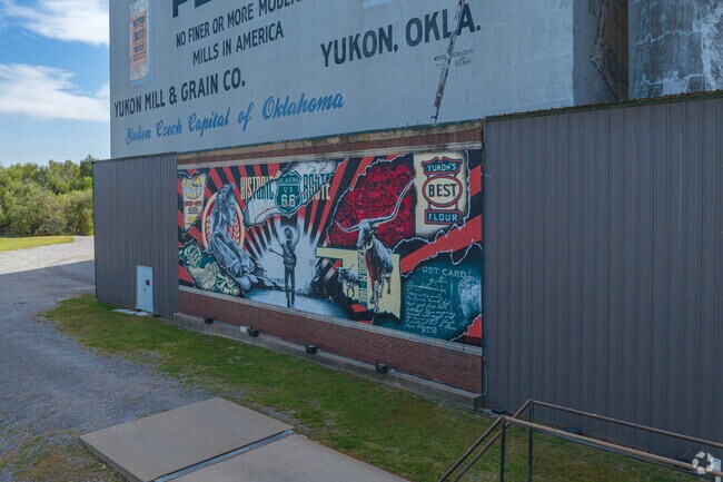 Yukon is known as the hometown of country music star Garth Brooks.