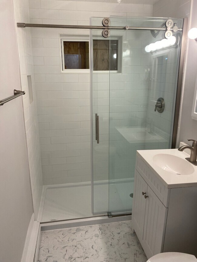 545 Valley View Dr unit One Bedroom Apartmen, Fontana-On-geneva Lake, WI 53125 - photo 4