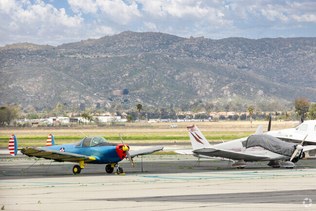 Seven Hills is just south of the Hemet-Ryan Airport which is used by local pilots and Cal-Fire as the base of operations.