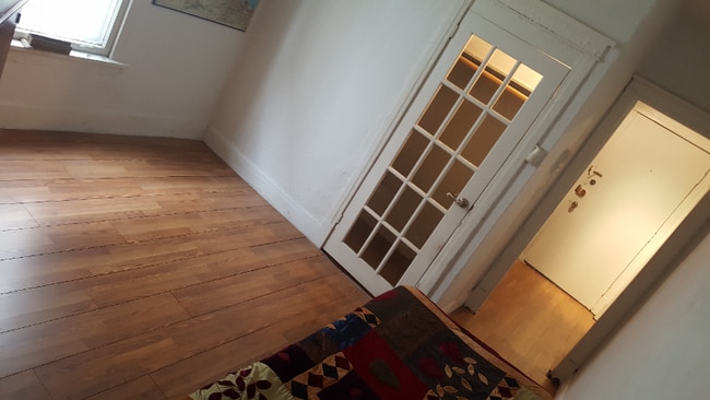 7330 S Yates Blvd, Chicago, IL 60649 - photo 5