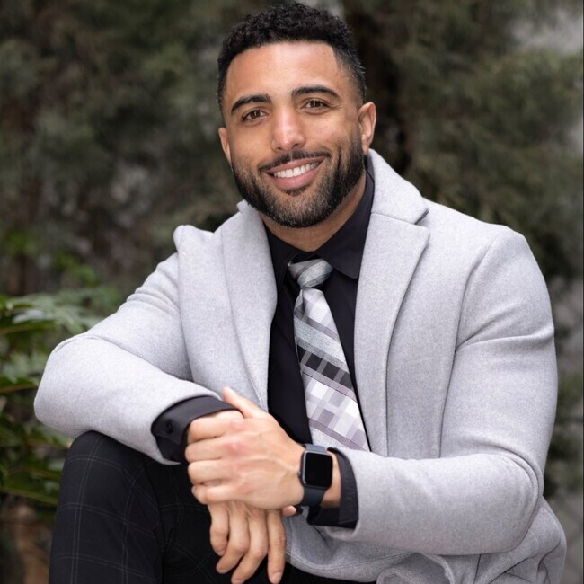 Agent Photo