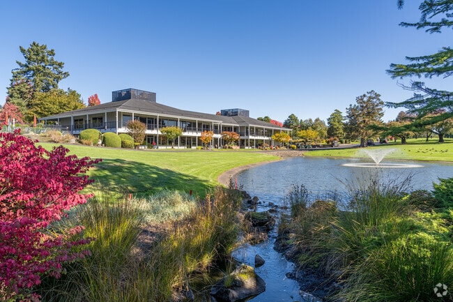 The Summerfield Civic Association is a 55+ community centered around a public golf course.