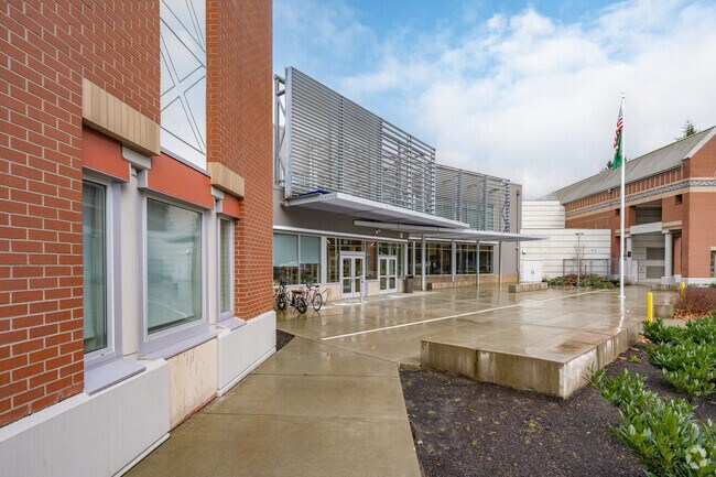 Foster Senior High School