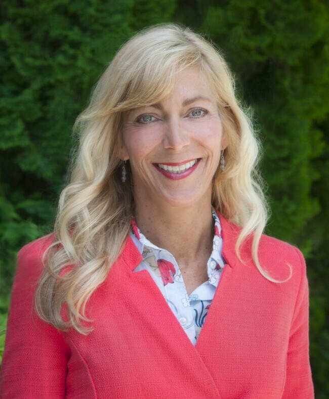 Jennifer Zardus