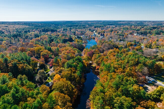 Mill Pond connects the town center of Upton and Pratt Pond.