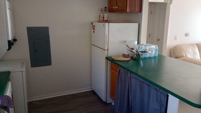 Kitchen Picture 3