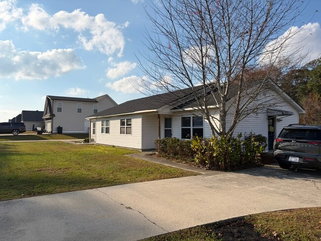 3099 Avon Rd, Greenville, NC 27858 - photo 2