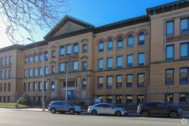 Oliver Middle School in Lawrence has an overall grade of C- on Niche.