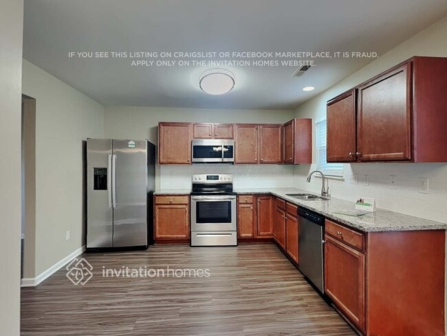 9331 Bradstreet Commons Way, Charlotte, NC 28215 - photo 6