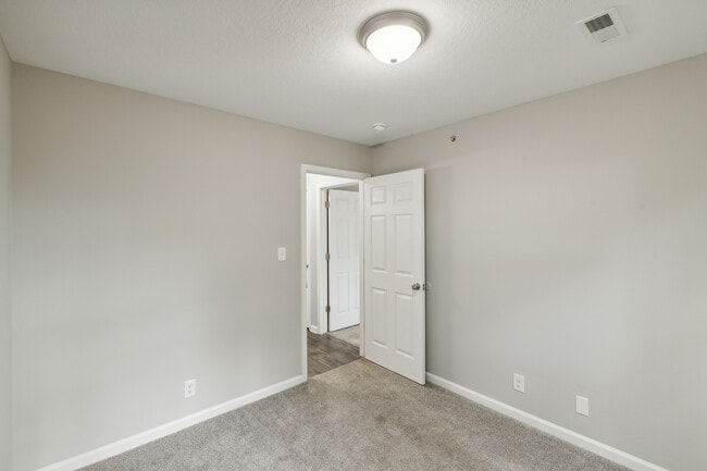 The Element at Wilma Rudolph, Clarksville, TN 37040 - photo 6