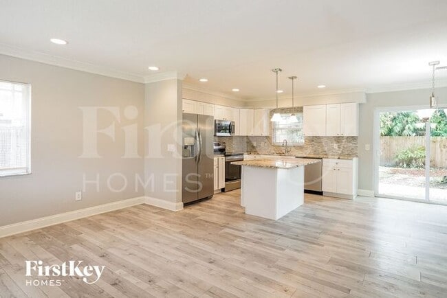 113 W Violet St, Tampa, FL 33603 - photo 6