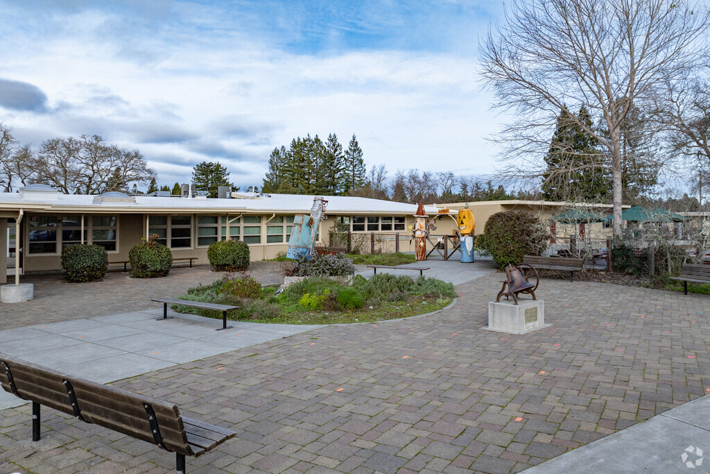 Educational opportunities abound at Oak Grove Elementary School.