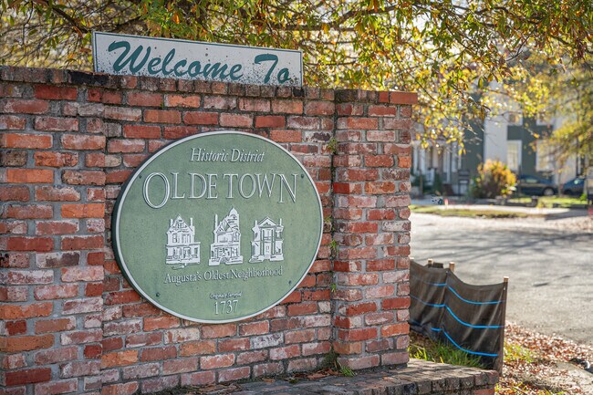 East Augusta sits adjacent to Old Town Augusta one of the original parts of the city.