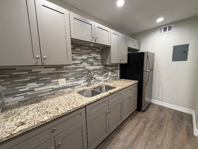 1232 E Live Oak Rd unit 1, Schertz, TX 78154 - photo 6