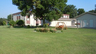 1515 W 5th St, Winona, MN 55987