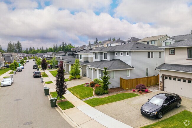 There are newer housing developments continuing to shape the Covington neighborhood.