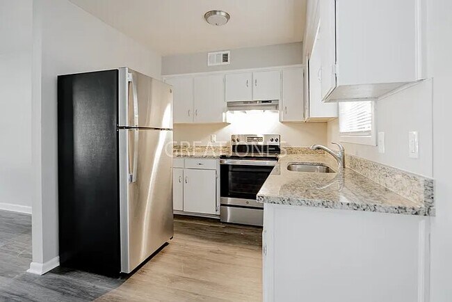 1513 Donald Dr, Columbus, GA 31907 - photo 4